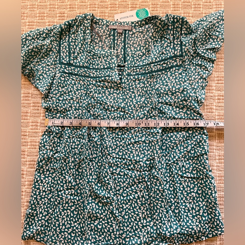Daniel Rainn short sleeved blouse in Teal - Picture 4 of 4
